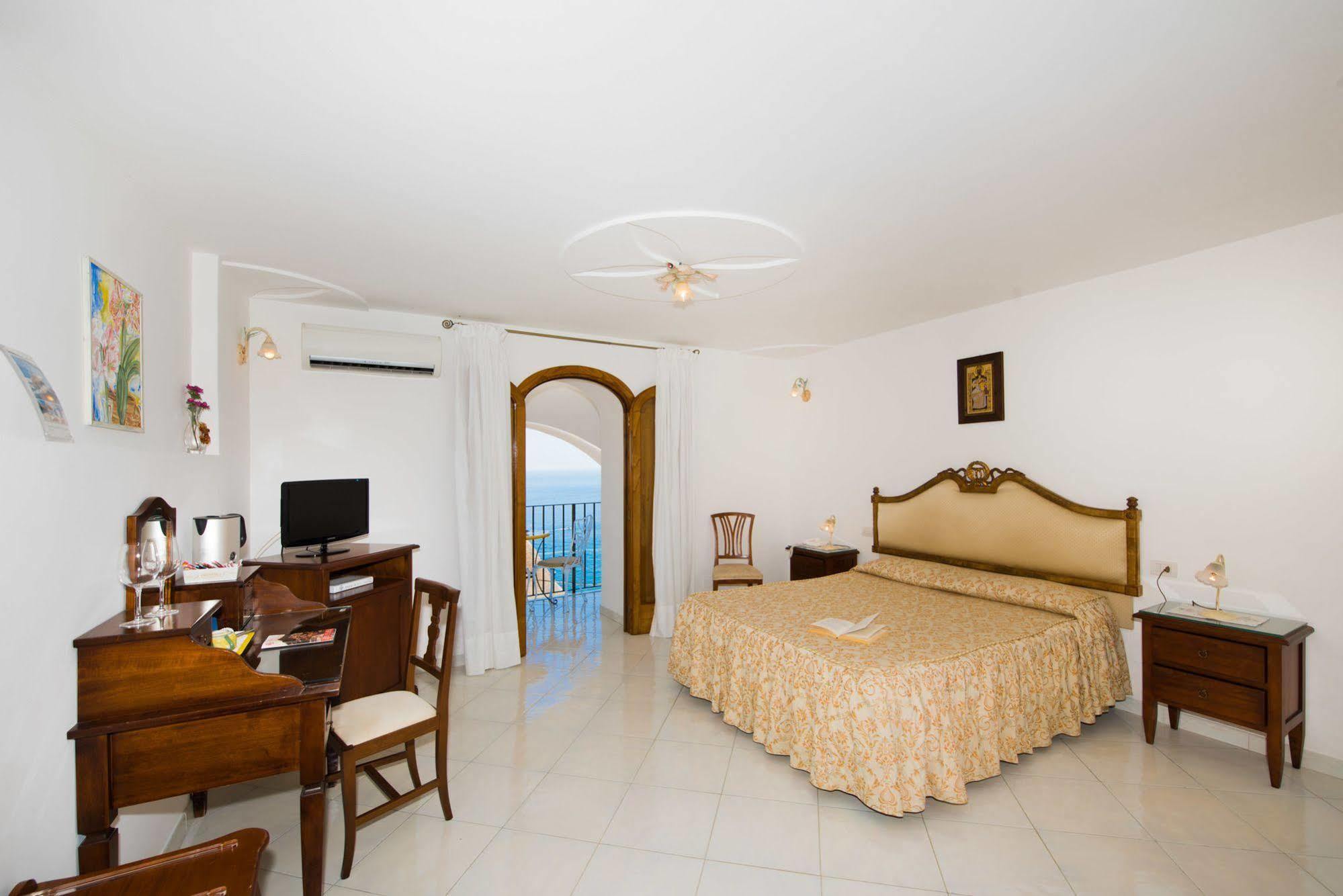 Aparthotel La Rosa Dei Venti Positano Exterior foto