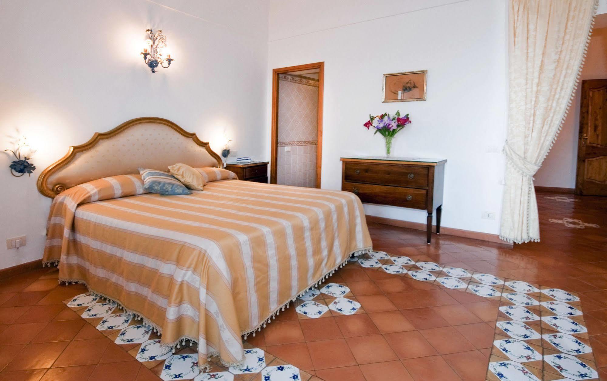 Aparthotel La Rosa Dei Venti Positano Exterior foto